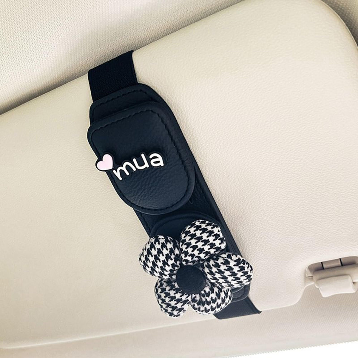 Car Sunglasses Holder Eyeglass Clip with Sun Visor Storage for Cards Magnetic Eyewear Clamp Car Decor
