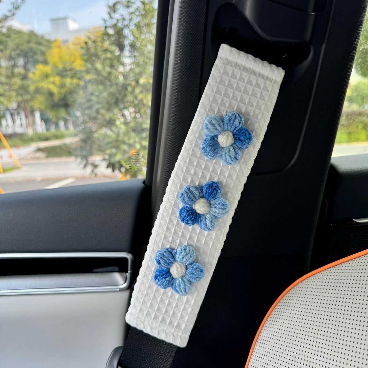 Cute Flowers Car Seat Belt Cover, Soft Seatbelt Cushion Pads, Shoulder Strap Protector, Car Accessories, Four Seasons Universal (4, Tulip)