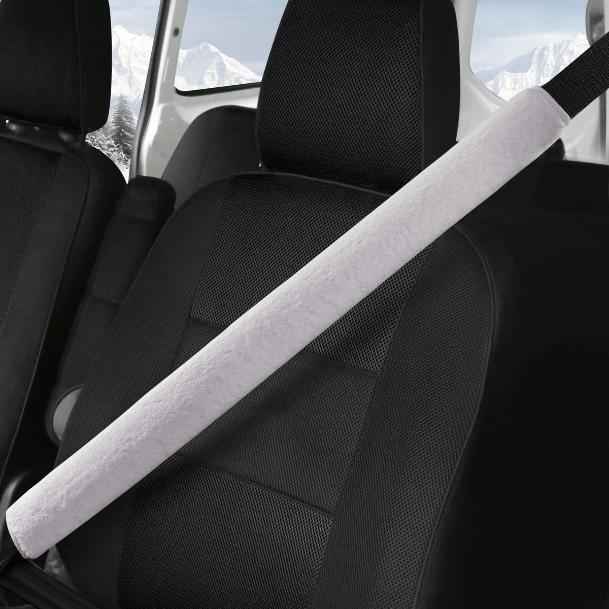 LACDL Extra Long Seatbelt Cover Super Soft Furry for Adults Kids Women & Men, Thick Plush Full Car Seat Belt Strap Cushion, Fluffy Shoulder Pad Protector, Auto Interior Accessories, 1pc, Black, 15.5in