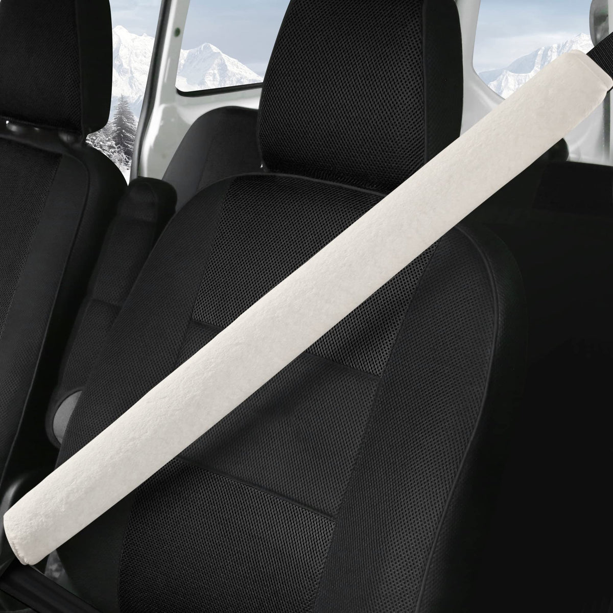 LACDL Extra Long Seatbelt Cover Super Soft Furry for Adults Kids Women & Men, Thick Plush Full Car Seat Belt Strap Cushion, Fluffy Shoulder Pad Protector, Auto Interior Accessories, 1pc, Black, 15.5in