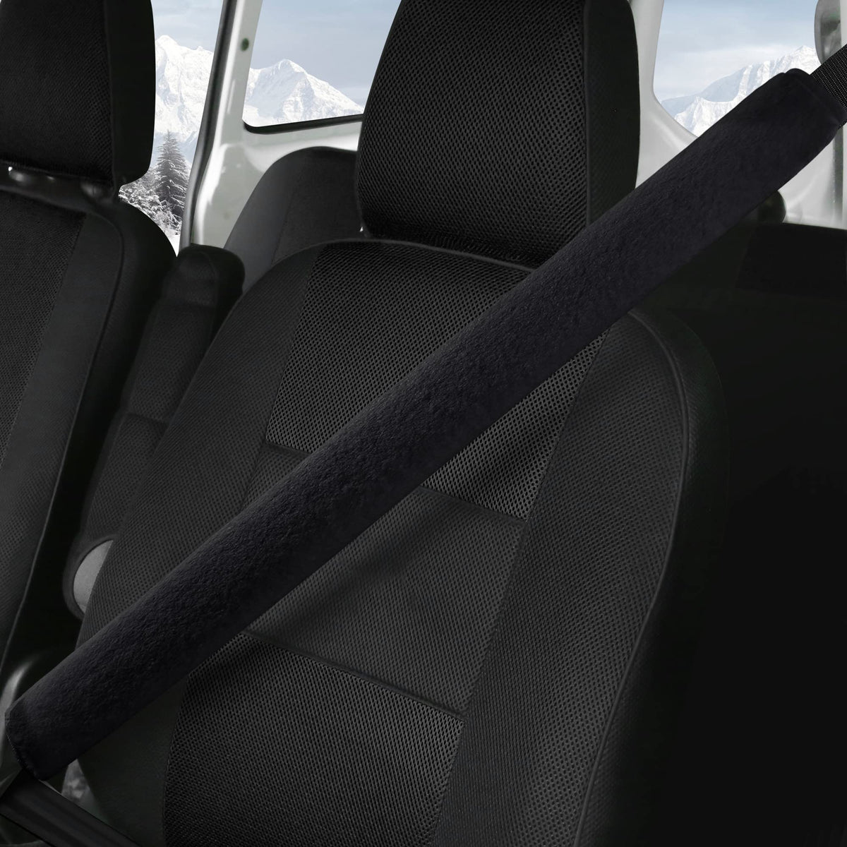 LACDL Extra Long Seatbelt Covers Super Soft Furry for Adults Kids Women & Men, Thick Plush Full Car Seat Belt Cushion, Fluffy Shoulder Pad Protector, Auto Interior Accessories, 1pc, Off White, 15.5in