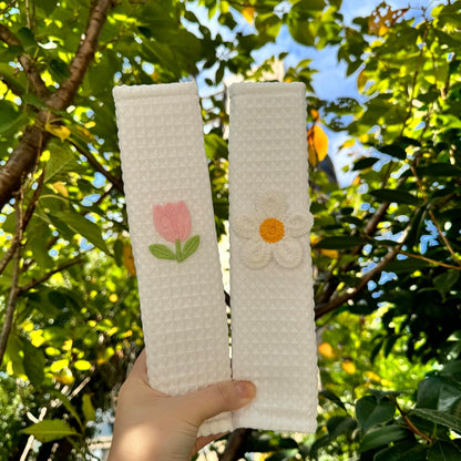 Cute Flowers Car Seat Belt Cover, Soft Seatbelt Cushion Pads, Shoulder Strap Protector, Car Accessories, Four Seasons Universal (4, Tulip)