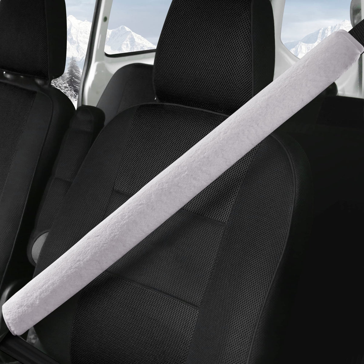 LACDL Extra Long Seatbelt Cover Super Soft Furry for Adults Kids Women & Men, Thick Plush Full Car Seat Belt Strap Cushion, Fluffy Shoulder Pad Protector, Auto Interior Accessories, 1pc, Black, 15.5in