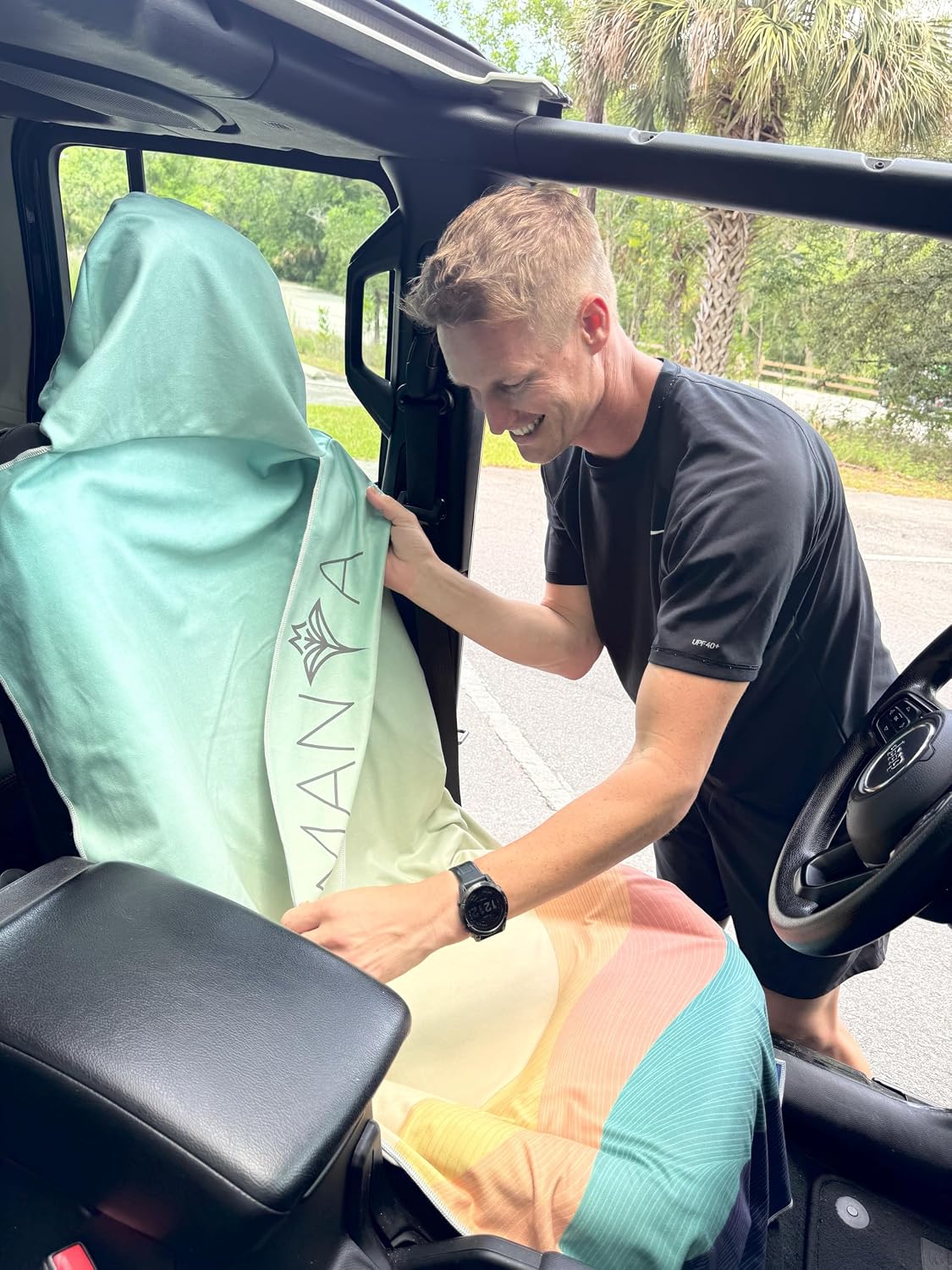 The HydroGUARD-Microfiber SEAT & Seatbelt Protector - Sunrise